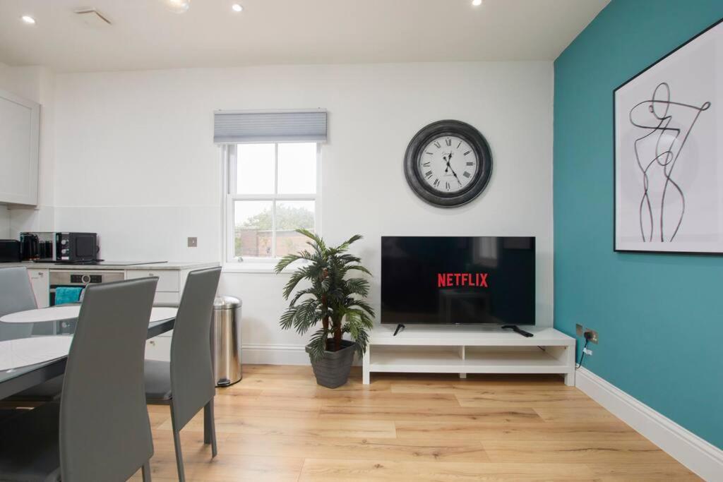 Beautiful Central Apartment Лемингтън Спа Екстериор снимка
